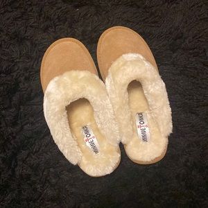 Minnetonka Slippers